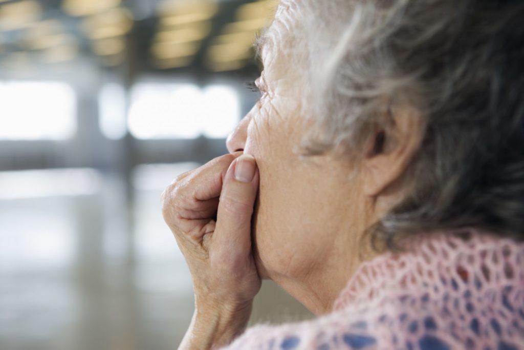 Тревожные расстройства у пожилых людей, основные симптомы, лечение